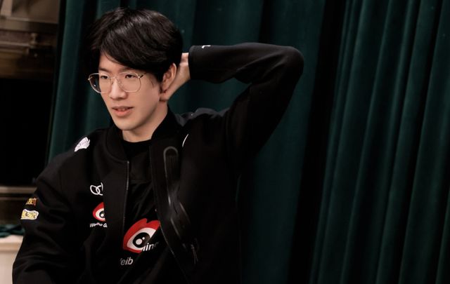 官方： GIANTX 从UCAM签下ara和Flickless